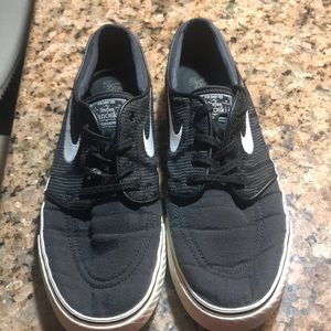 Nike Men's SB Zoom Stefan Janoski